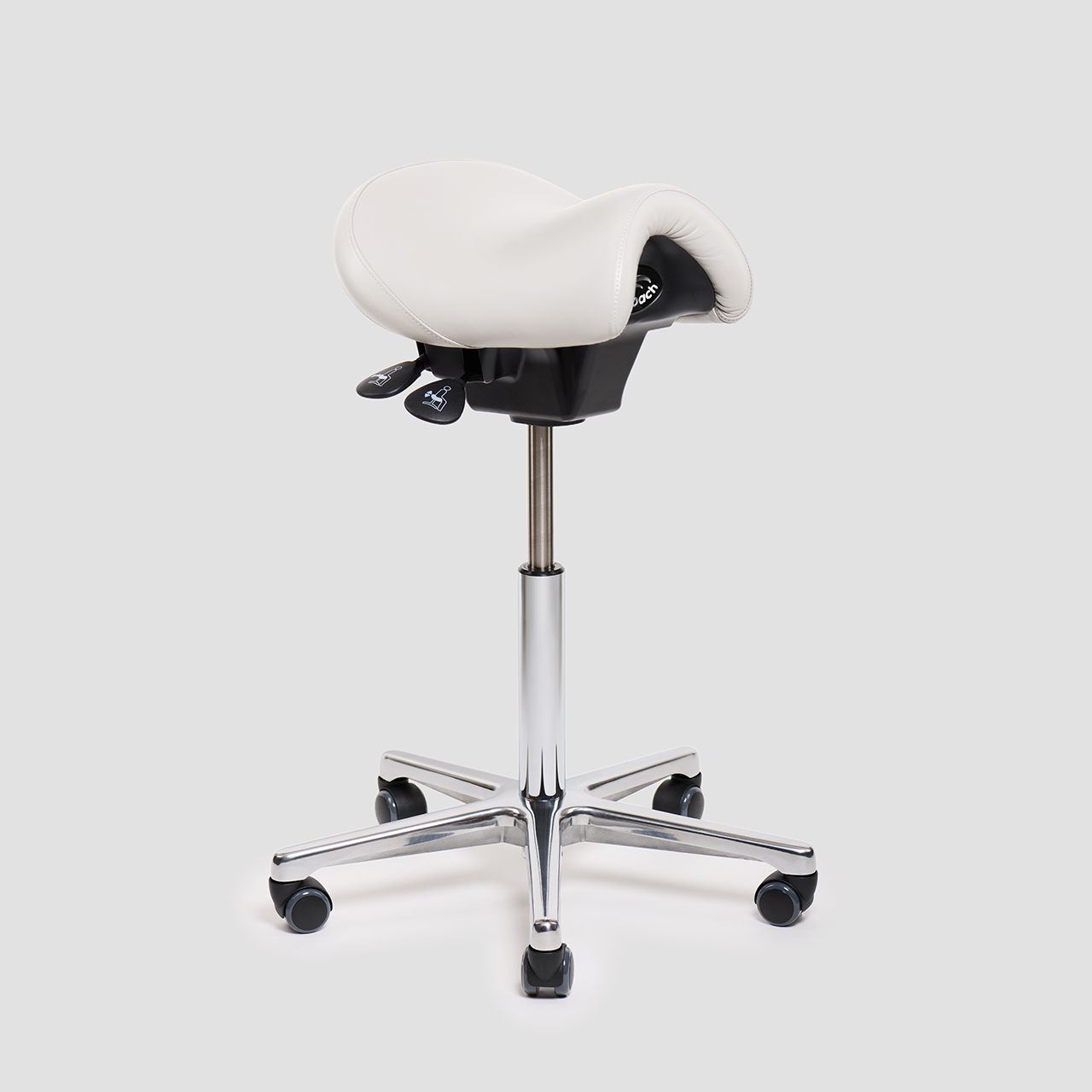 Banbach-WHITE-QUART-WEB-sRVB